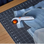 Роликовый нож Fiskars 1003910