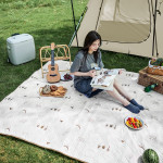 Килимок для пікніка водостійкий Naturehike CNK2300DZ019, 180×200 см, бежевий з принтом