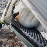 Матрац надувний надлегкий Naturehike CNH22DZ018, овальний, із мішком для надування, 168 см, сірий