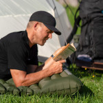 Матрац туристичний надувний одномісний  Naturehike CNK2550WS019, 200х60х6.5 см, синій із вбудованою помпою для надування