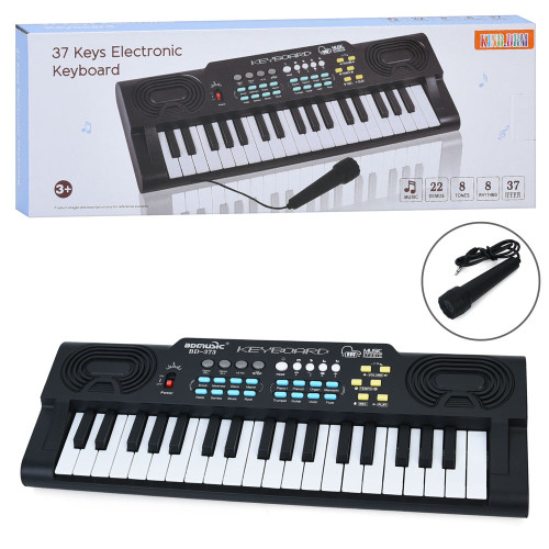 Синтезатор R669